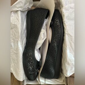 Giani Bernini Ballet Flats Size 9